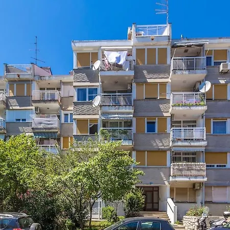 Apartment Orange With Sea View & Free Parking