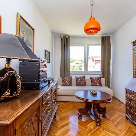 Apartmán Orange With Sea View & Free Parking *